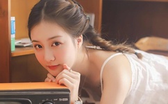 俄罗斯美女哔哩哔哩